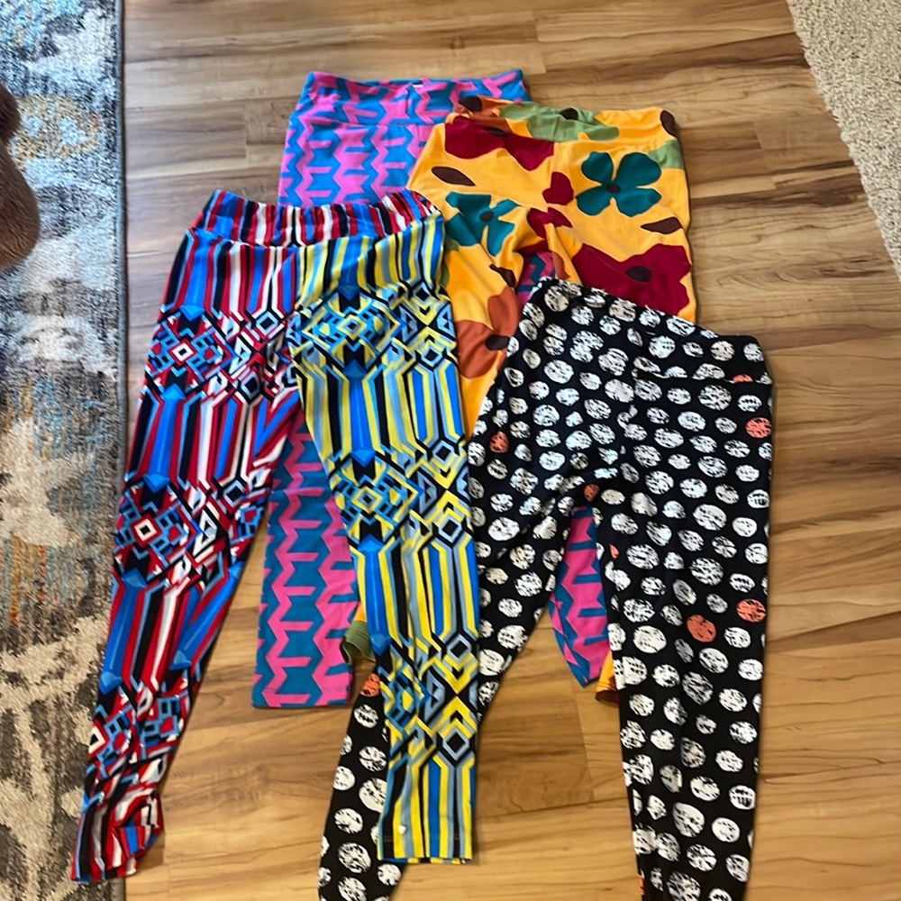 Lot of Four LuLaRoe OS Leggings